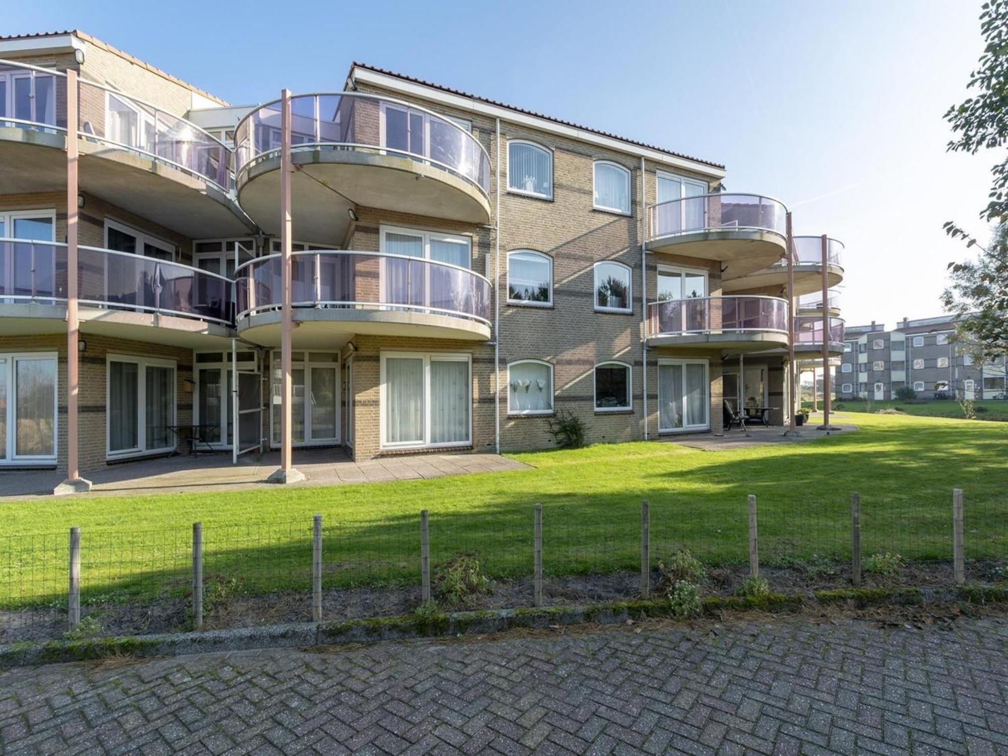 Stunning Apartment Near Sea By Belvilla Julianadorp Exterior foto